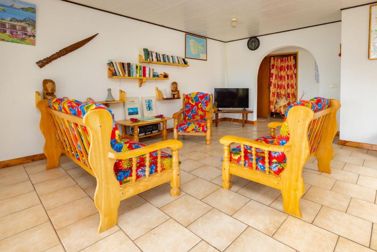 Pension Mave Mai Bed & Breakfast Nuku Hiva Exterior photo